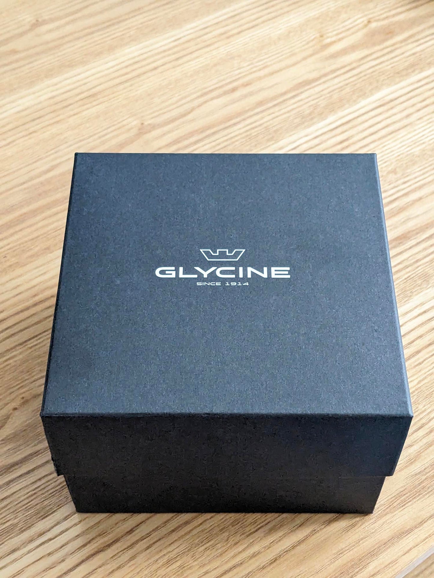 Glycine Airman Vintage Purist Noon (circa 2020)