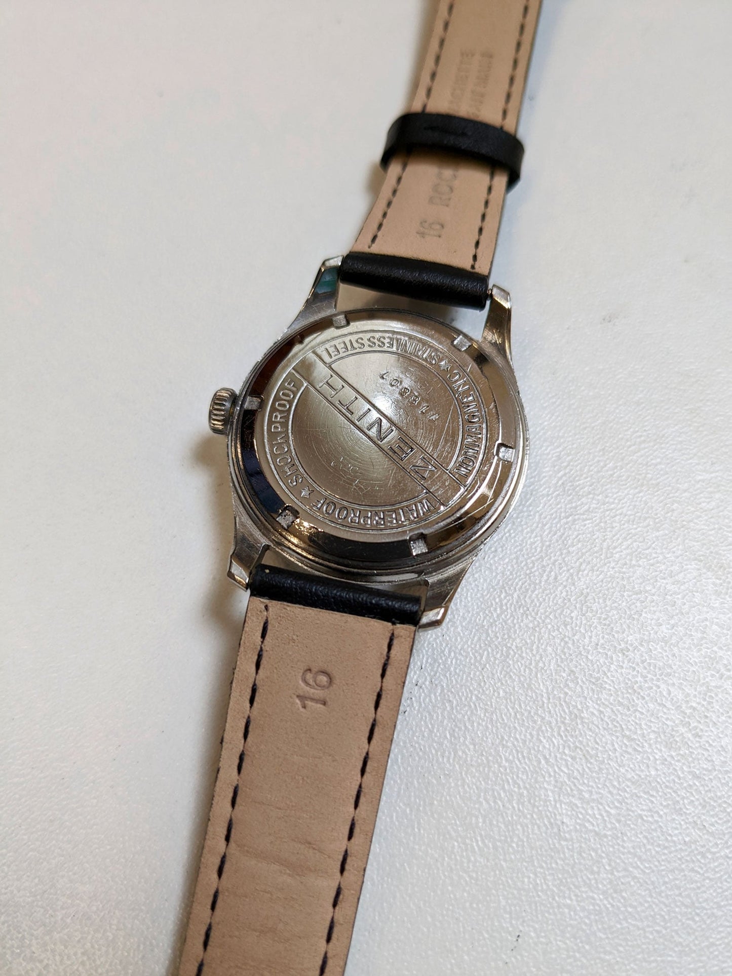 Zenith patinée dos