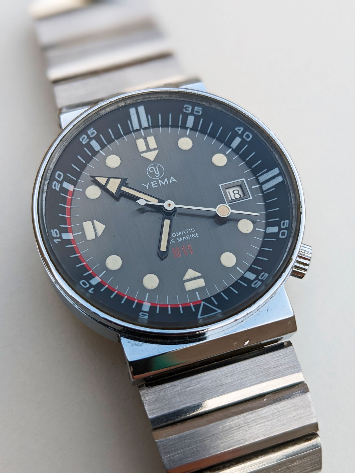 Yema Automatic Sous Marine 911 (circa 1980)